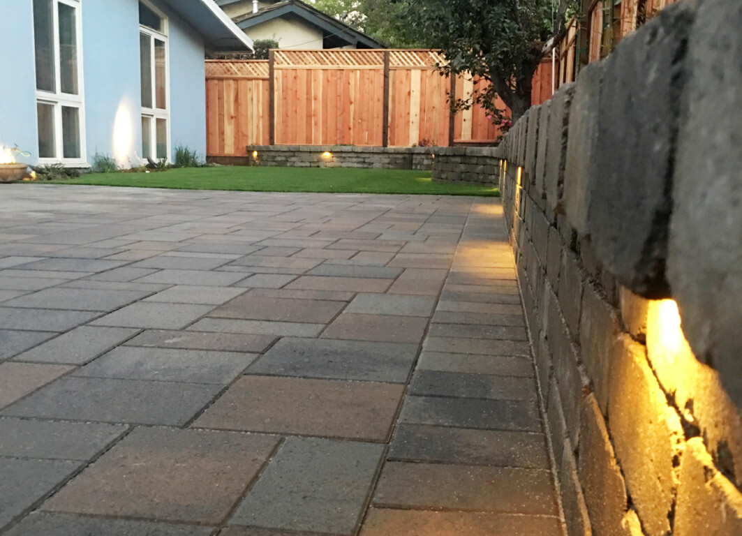 Professional retaining wall and concrete masonry work in Farmington